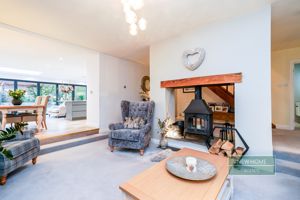 Photo 25- click for photo gallery